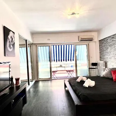 Lovely In The Heart Of カンヌ