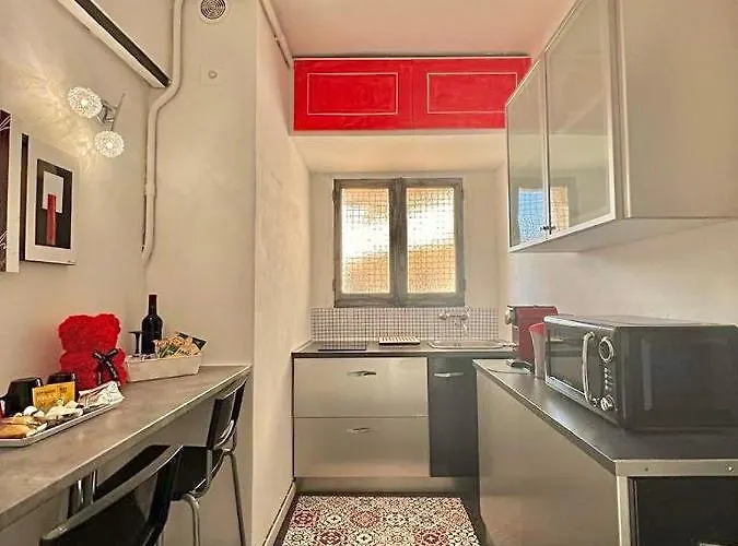 Lovely In The Heart Of *