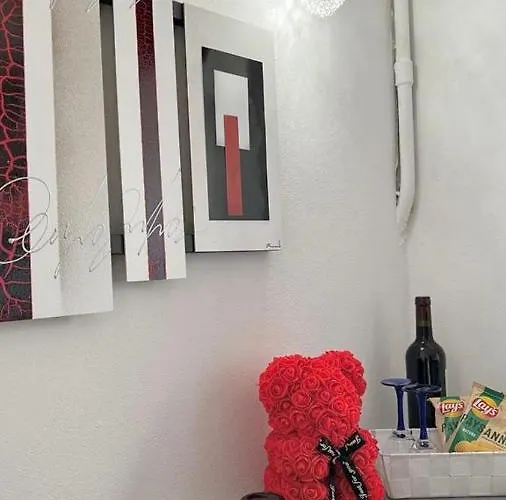 Lovely In The Heart Of アパート *